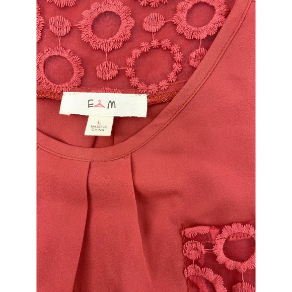 E & M embroidery detail cap flutter sleeve chiffon blouse NEW - Picture 2 of 3